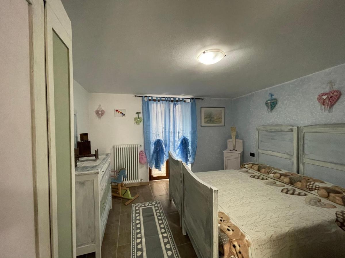 La Casa Di Pucci Nel Borgo Affrescato Di Parlasco Cortenova Dış mekan fotoğraf