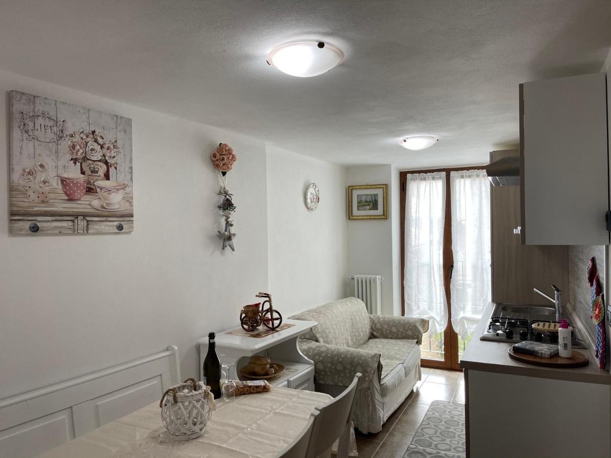 La Casa Di Pucci Nel Borgo Affrescato Di Parlasco Cortenova Dış mekan fotoğraf