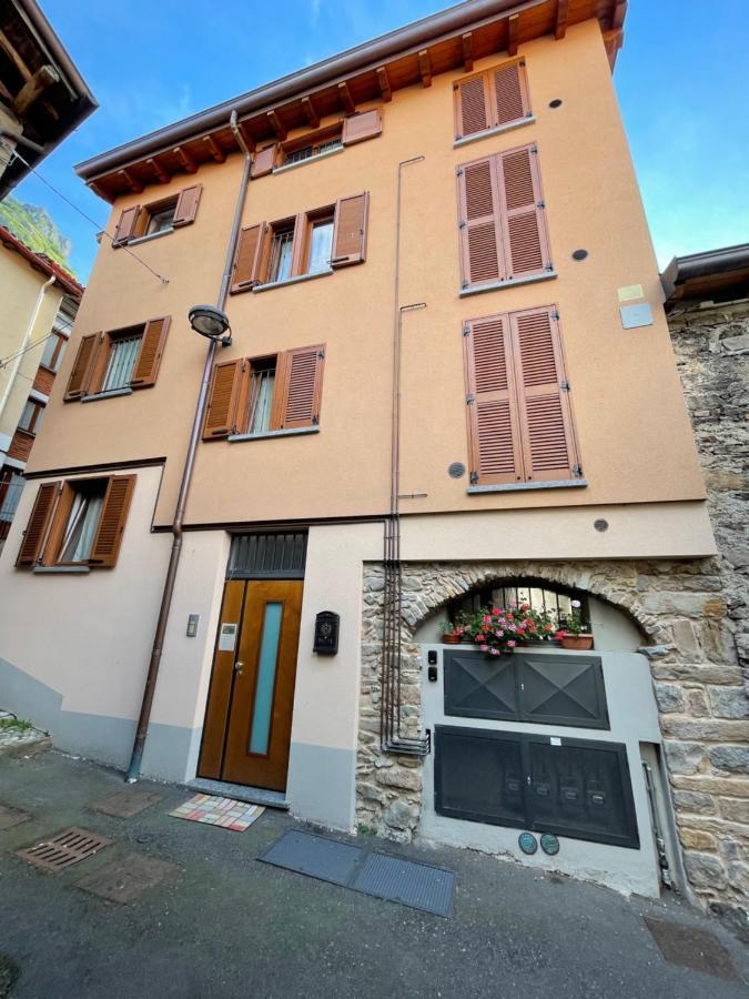 La Casa Di Pucci Nel Borgo Affrescato Di Parlasco Cortenova Dış mekan fotoğraf