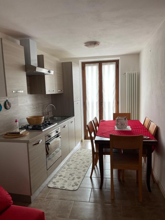 La Casa Di Pucci Nel Borgo Affrescato Di Parlasco Cortenova Dış mekan fotoğraf