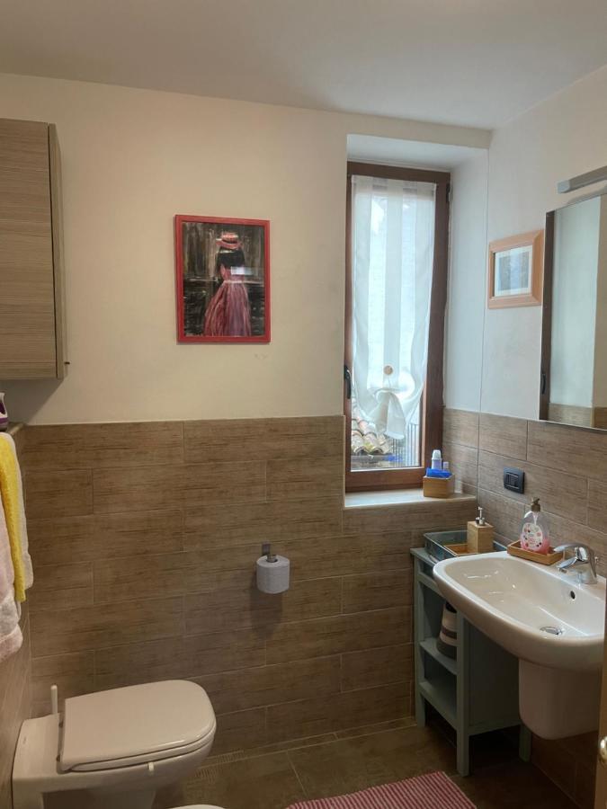 La Casa Di Pucci Nel Borgo Affrescato Di Parlasco Cortenova Dış mekan fotoğraf