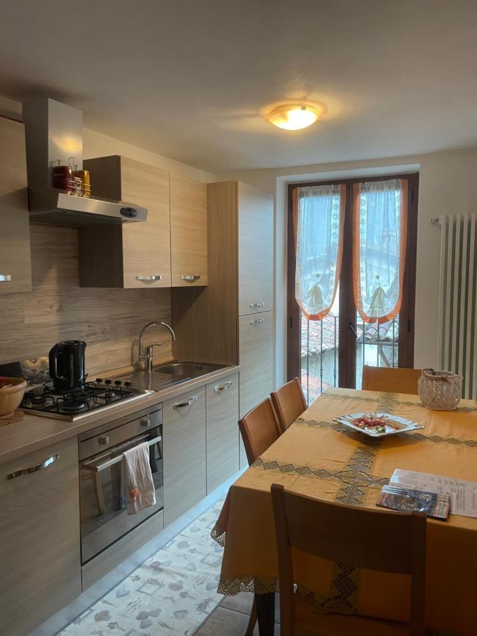La Casa Di Pucci Nel Borgo Affrescato Di Parlasco Cortenova Dış mekan fotoğraf